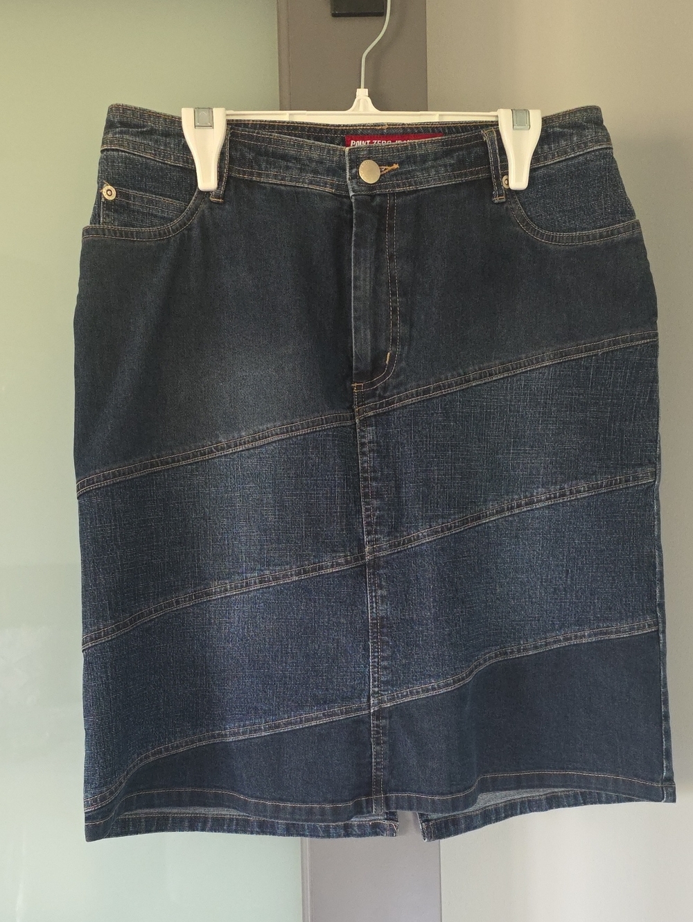 Point Zero Size 9 Stretch Jean Skirt